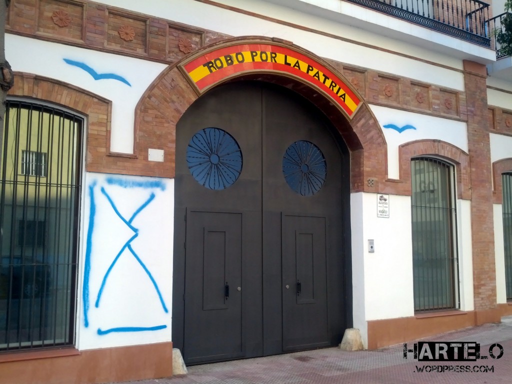robo-por-la-patria-lateral-con-logo